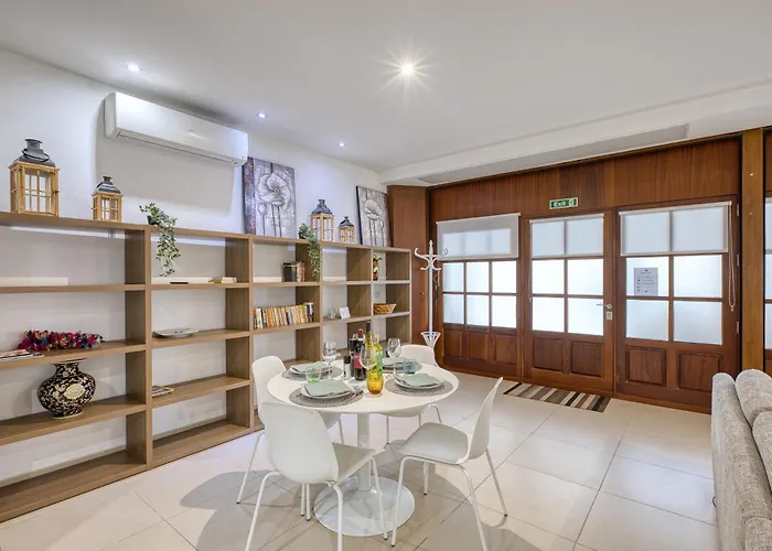 Spacious & Chic 1 Bedroom In Waterfront Gspi1-1 *