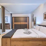Spacious & Chic 1 Bedroom In Waterfront Gspi1-1 * 비르구