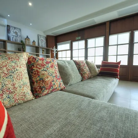 Lejlighed Spacious & Chic 1 Bedroom In Waterfront Gspi1-1